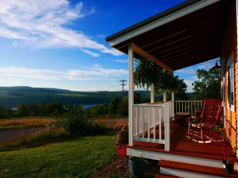 Vineyard Farmhouse With Hot Tub & Lake Views Hammondsport Luaran gambar